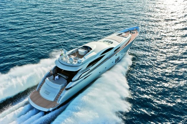 Pershing 115