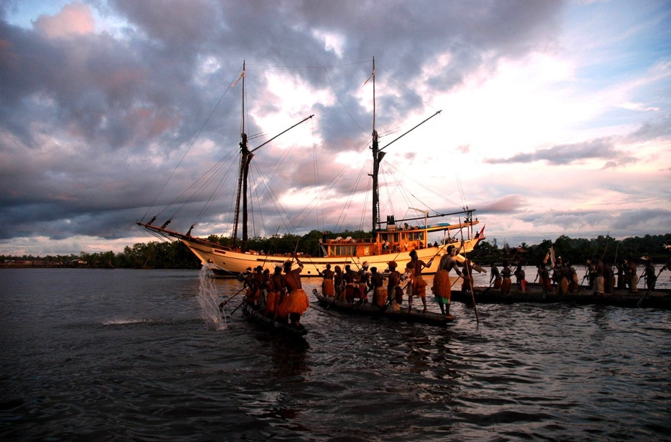 Konjo Boat builders  Silolona