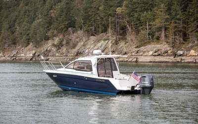 Cutwater C-24 Coupe