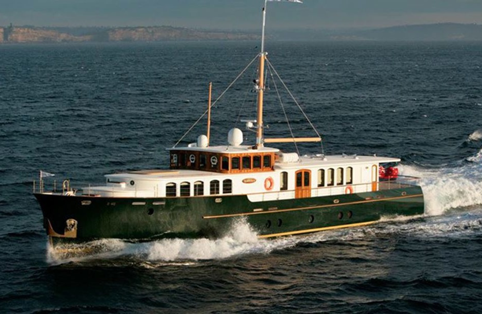 Azzura Yachts  Parriwi