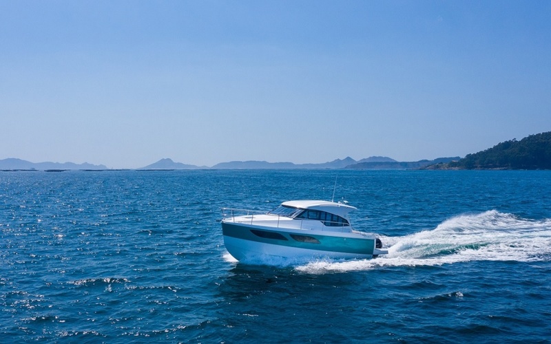 Rodman Spirit 31 Outboard