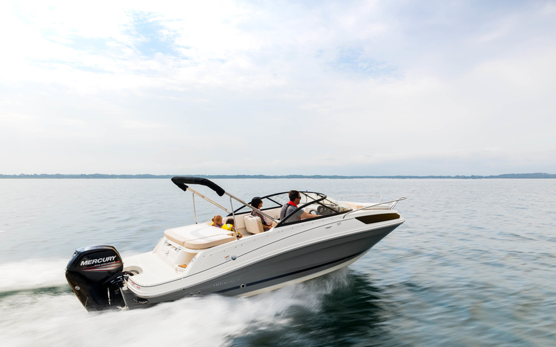 Bayliner VR5 Cuddy Outboard