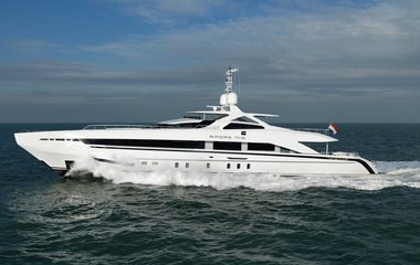 Heesen Amore Mio