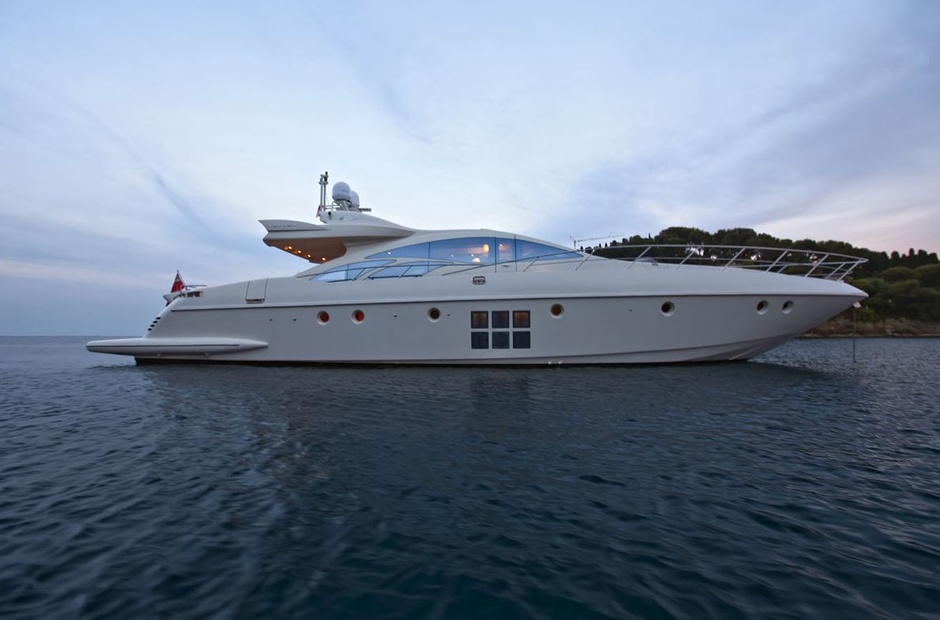 Azimut Nami