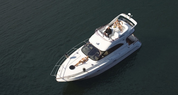 Galeon 330 Fly
