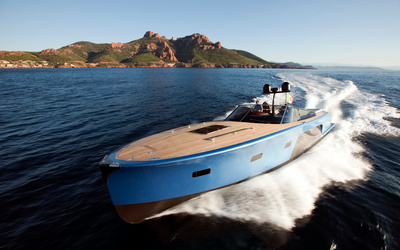 Maxi Dolphin MD51