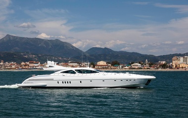 Mangusta Crazy