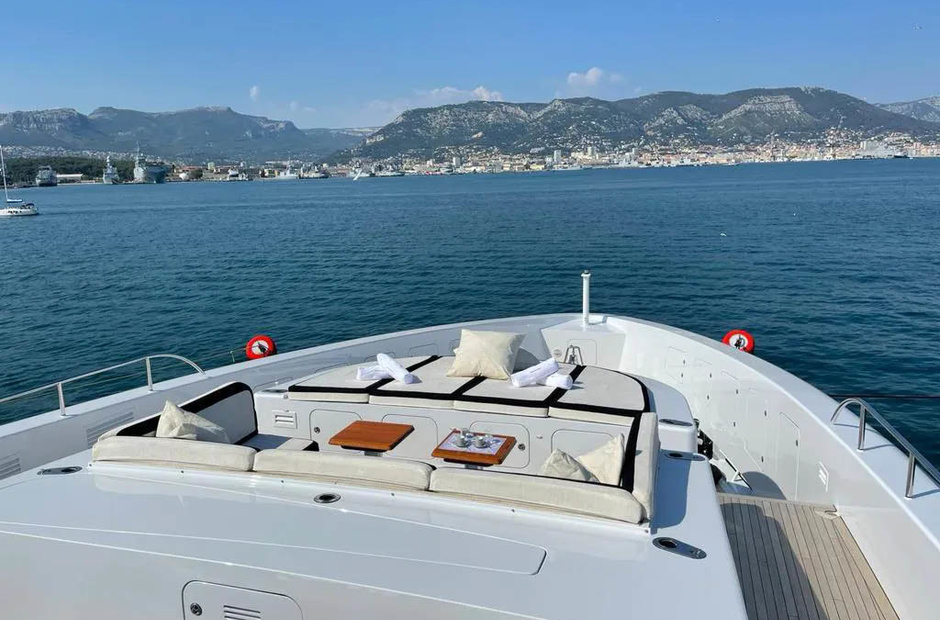 Heesen Rocket