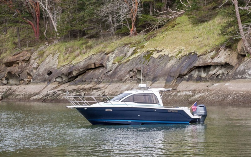 Cutwater C-24 Coupe