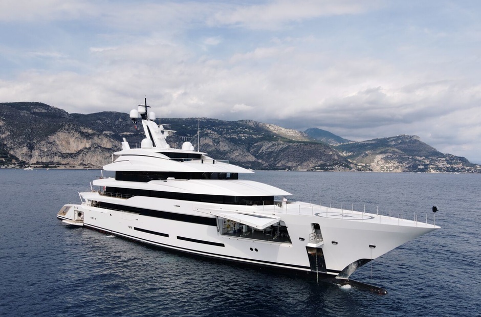 Lurssen Avantage