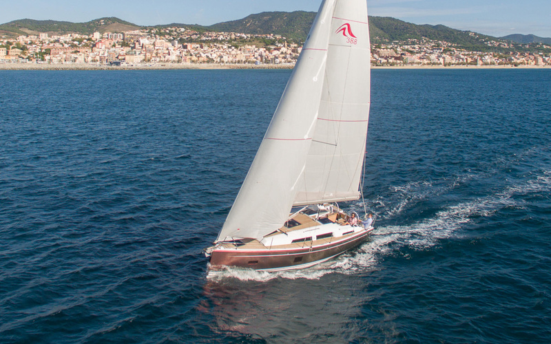 Hanse 388