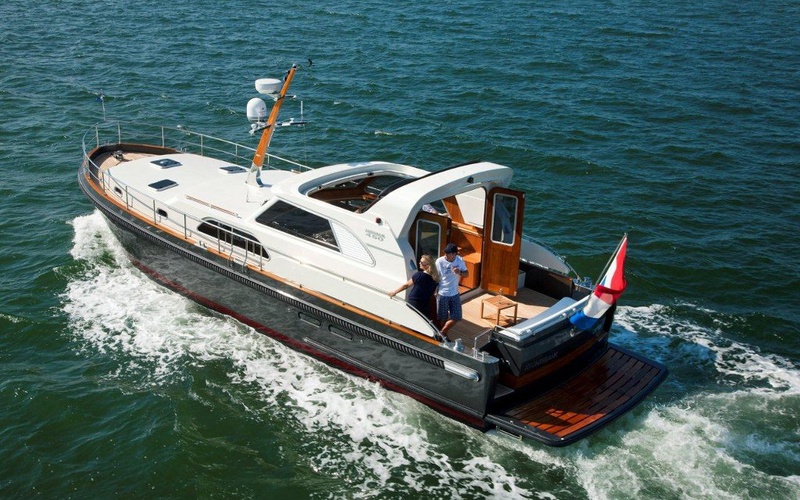Linssen Range Cruiser 450 Sedan Variotop