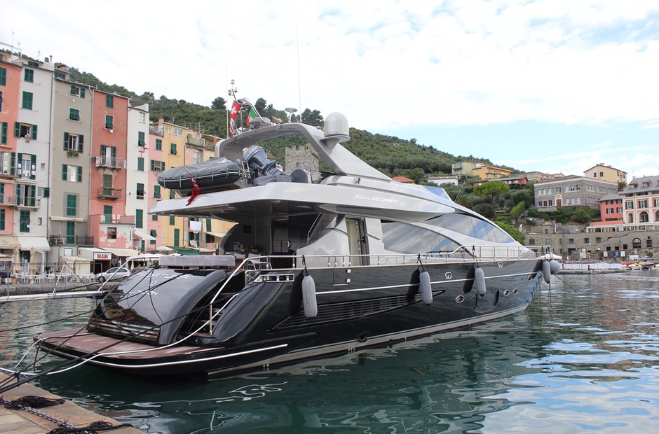 Riva Black Pearl Ajaccio