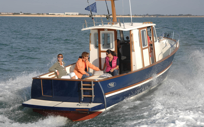 Rhea  750 Timonier