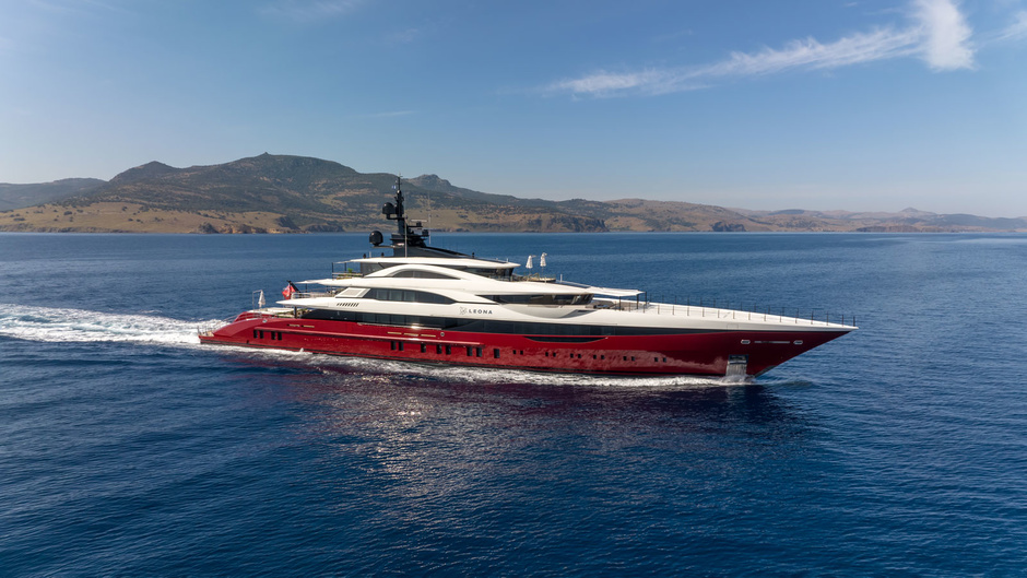 M/Y Leona