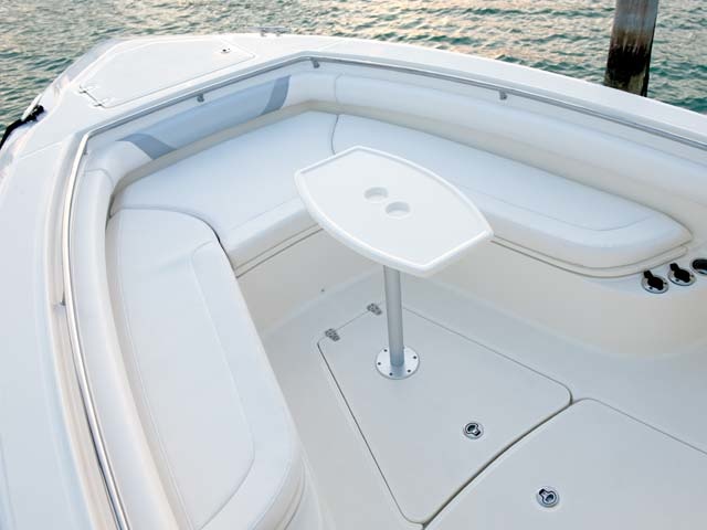Boston Whaler 320 Outrage