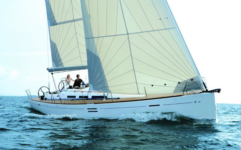 Dufour 45E