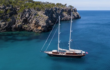 Big Blue Yachts Satori