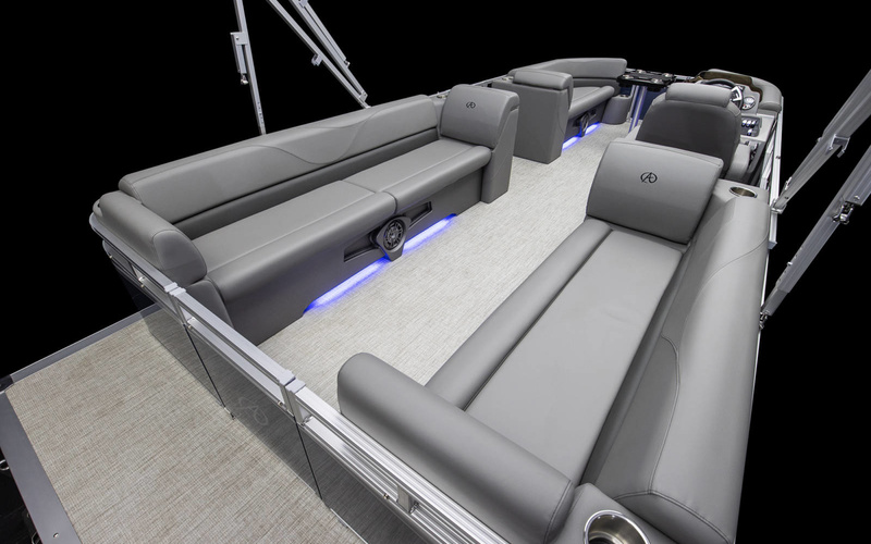 Avalon VLS Quad Lounge 20