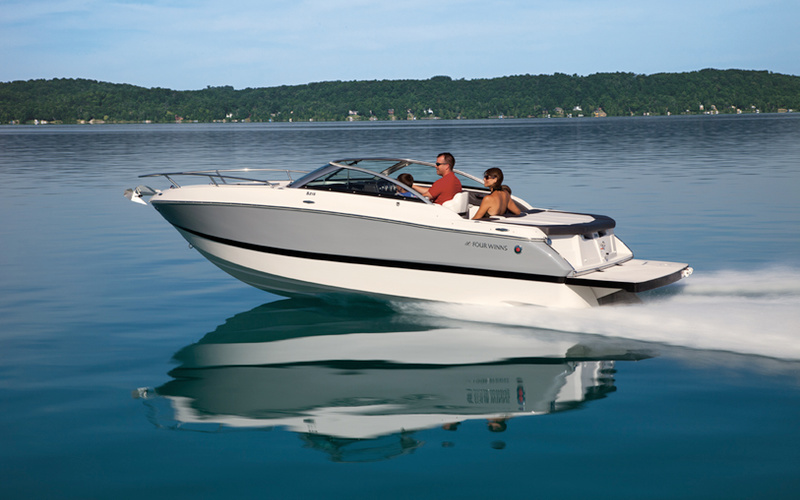 Four Winns S215
