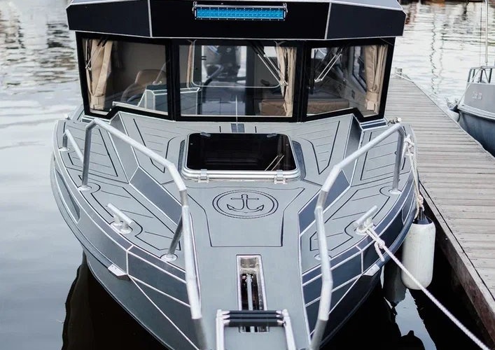 Swift Chaser 800 Admiral