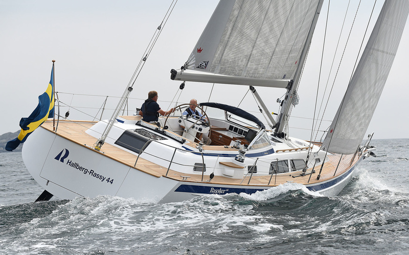 Hallberg-Rassy 44