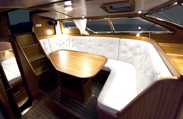 Regina 43