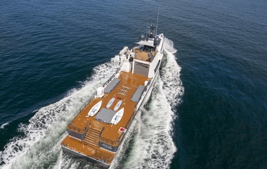Damen Axis