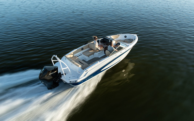 Glastron GX 210