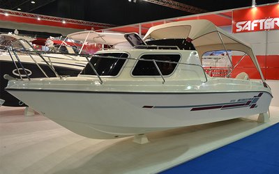 Safter 630 Cabin Cruiser