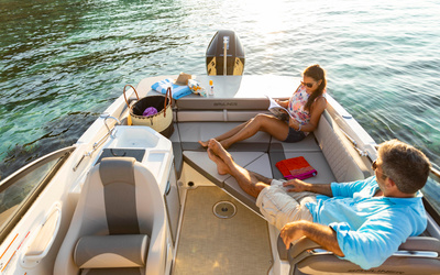 Bayliner VR6 Cuddy Outboard