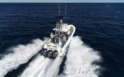 Contender 39ST