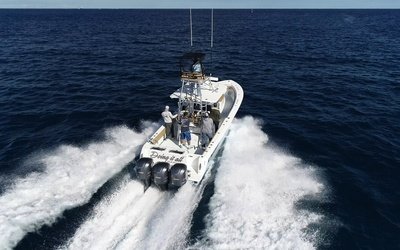 Contender 39ST