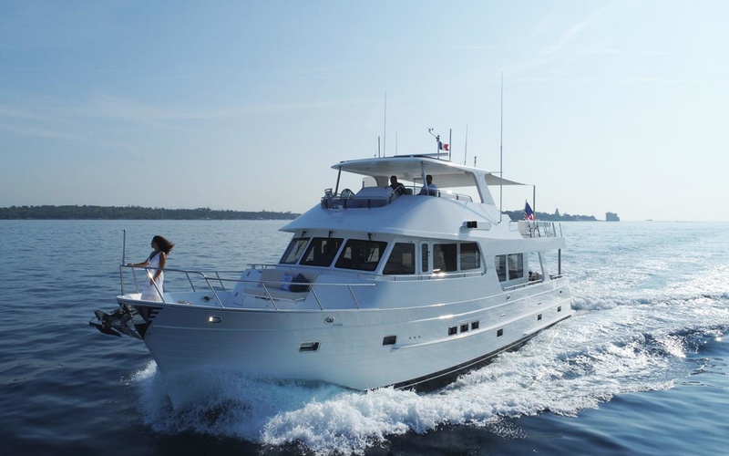Outer Reef  640 Azure MY