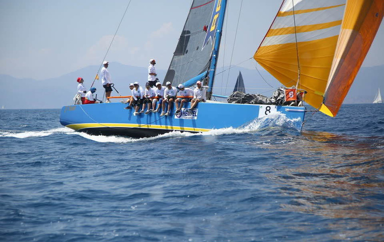 Grand Soleil 42 (2004)