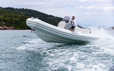 SACS Strider 700