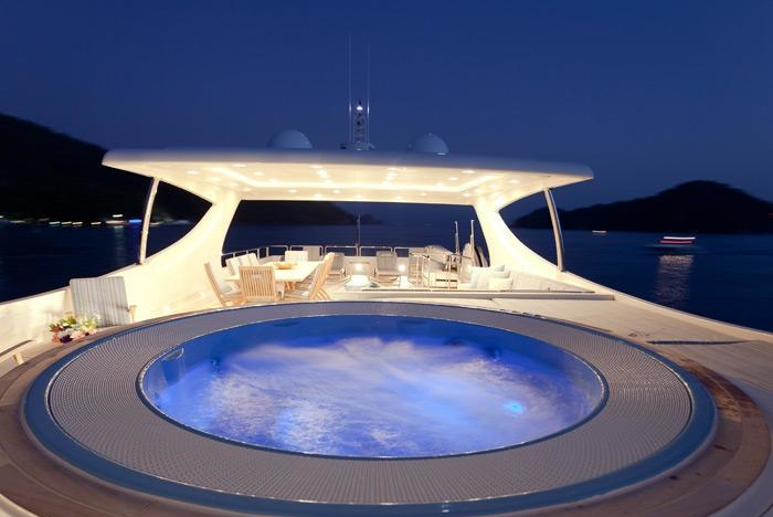Mengi-Yay Yachts Joan's Beach