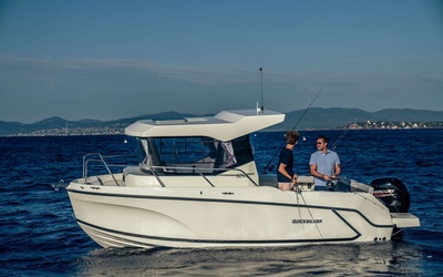 Quicksilver 625 Pilothouse