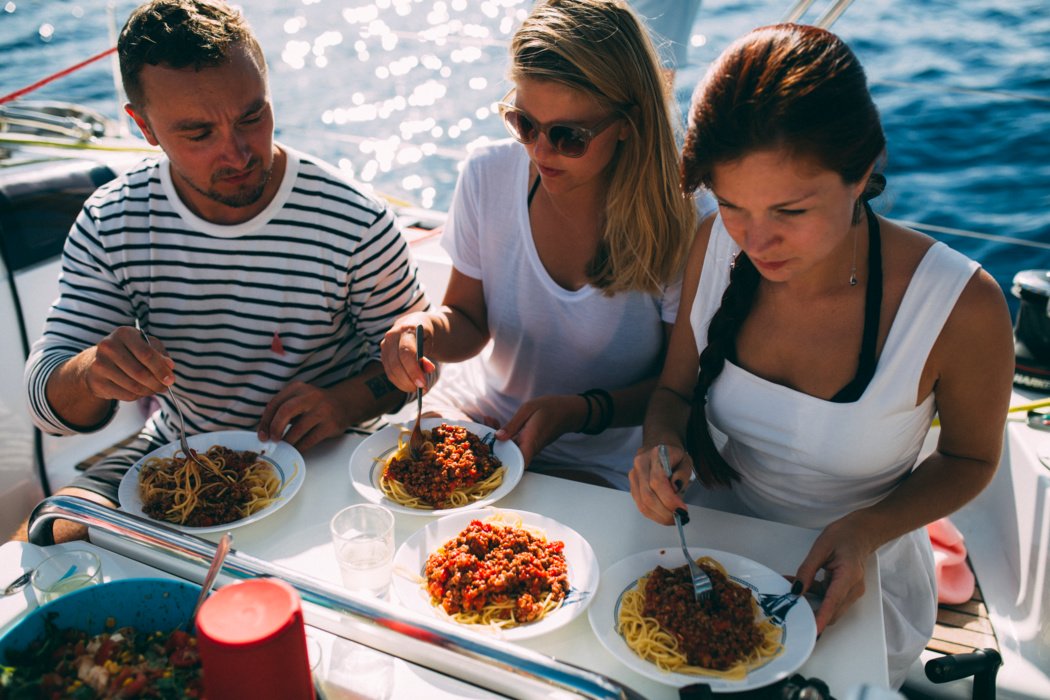 It's very nice to eat on a yacht. Especially when you can buy mussels or fish for a few euros in each marina.