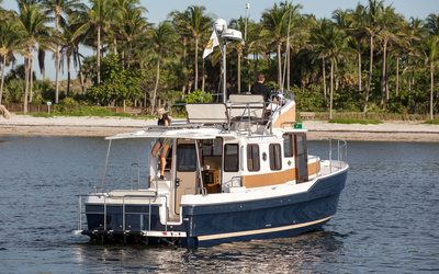 Ranger Tugs R-31 CB