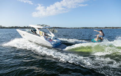 Regal LS9 Surf