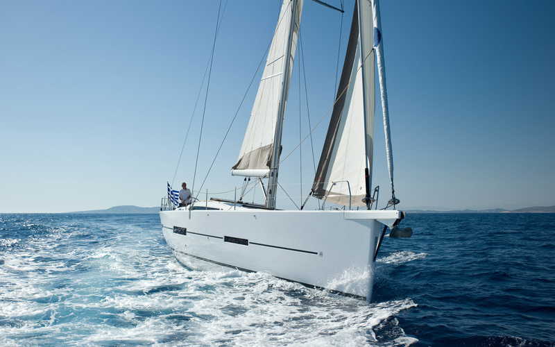 Dufour 560 