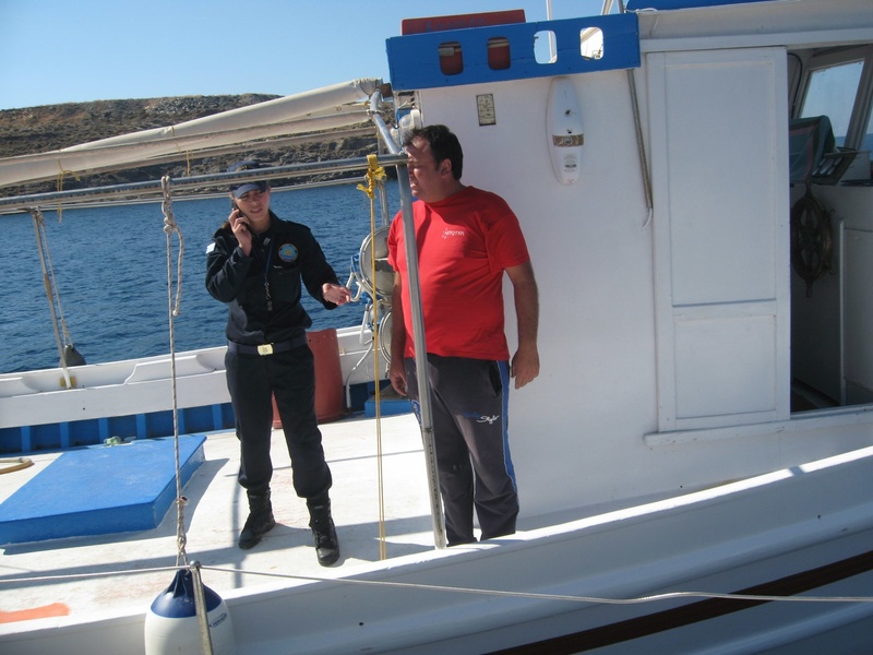 The beautiful police of Kithnos Island and the local fishermen have sincerely tried to help us.