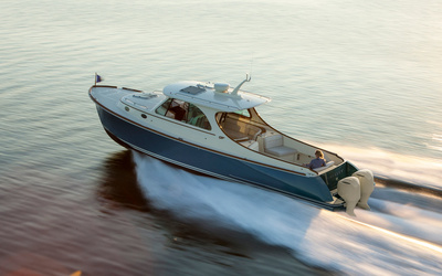 Hinckley 35