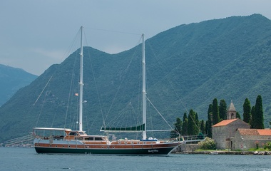 Custom Sadri Usta 1