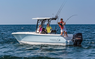 Robalo R230