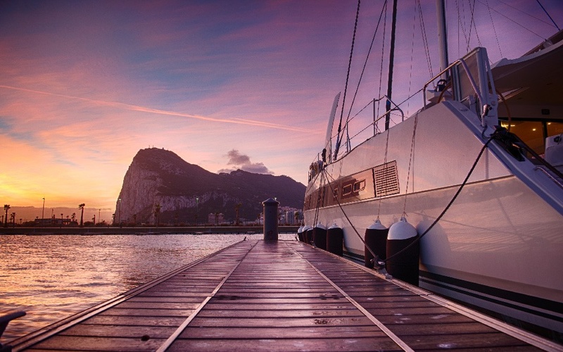 Catana C62