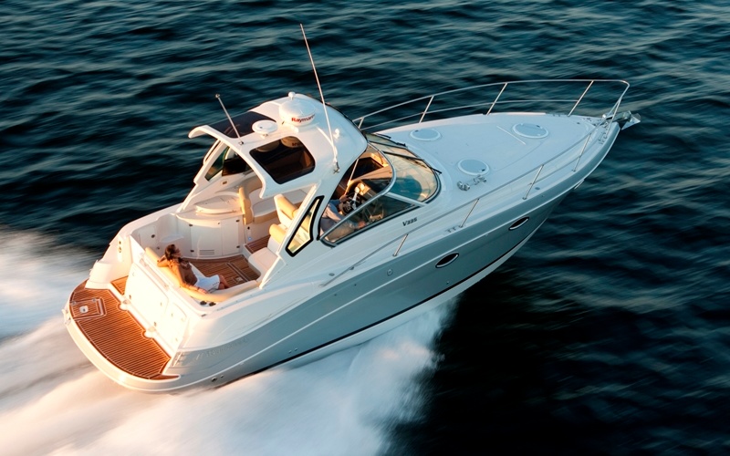Four Winns V335