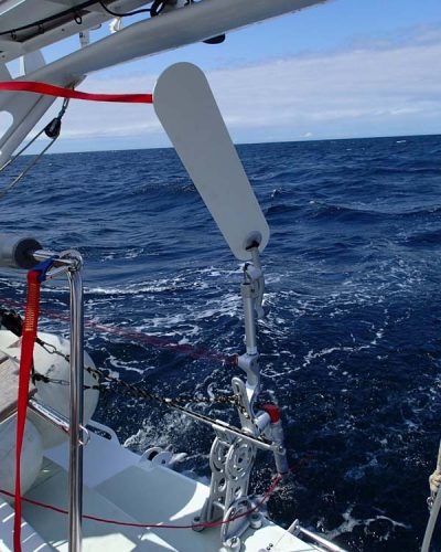The windshield helmsman aboard the Barracuda of Islay, who has not failed the team throughout the race.