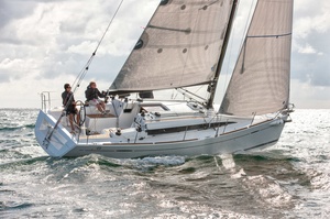 Beneteau First 35